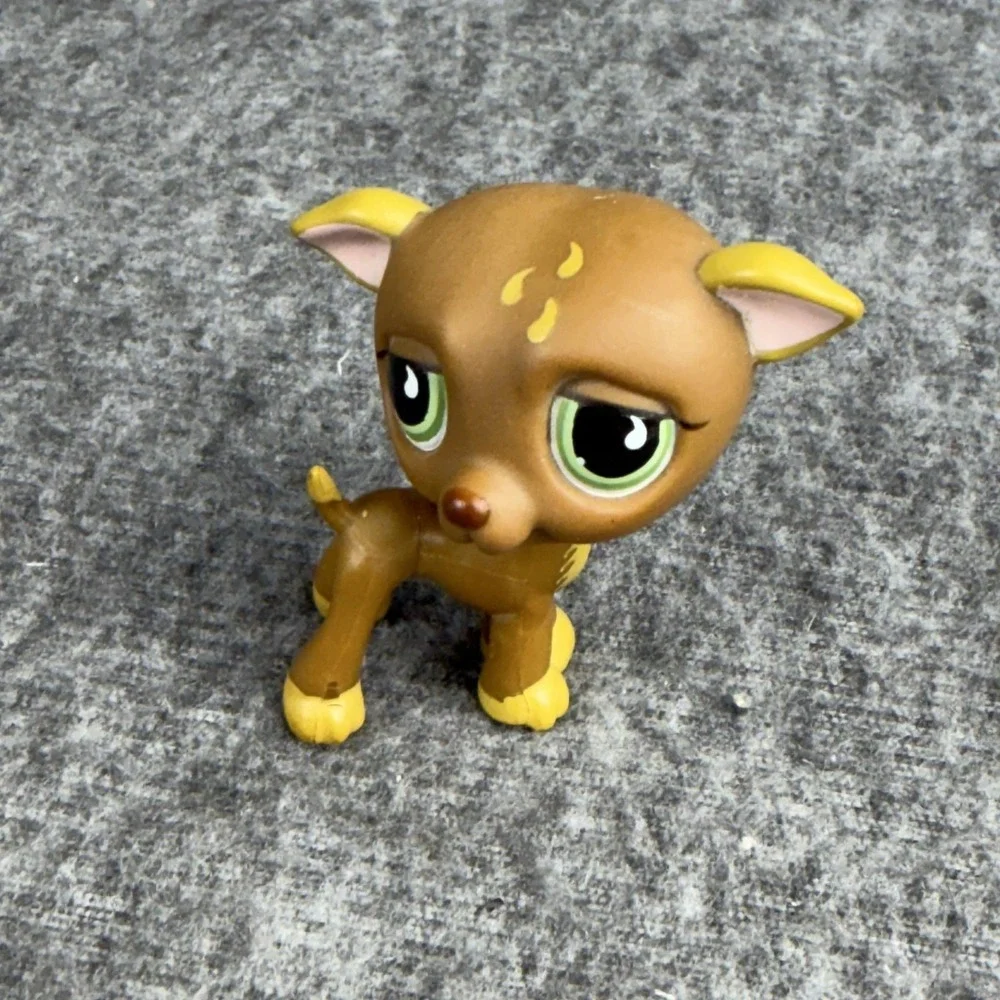 Hasbro Littlest Pet Shop Greyhound #507 Brown Mini Figure LPS Toy Collectible